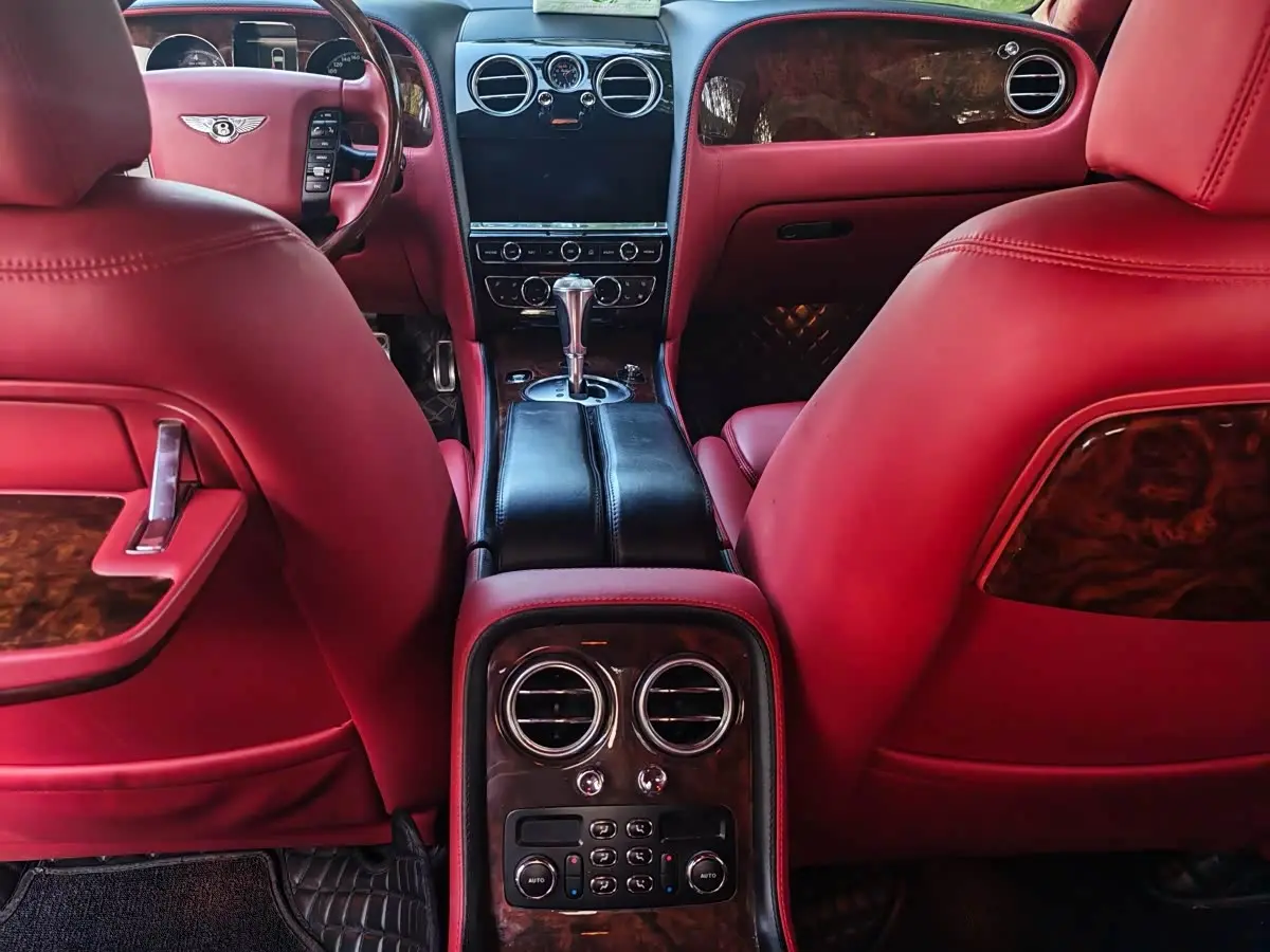 Bentley Flying Spur 2007 — Photo 8/9