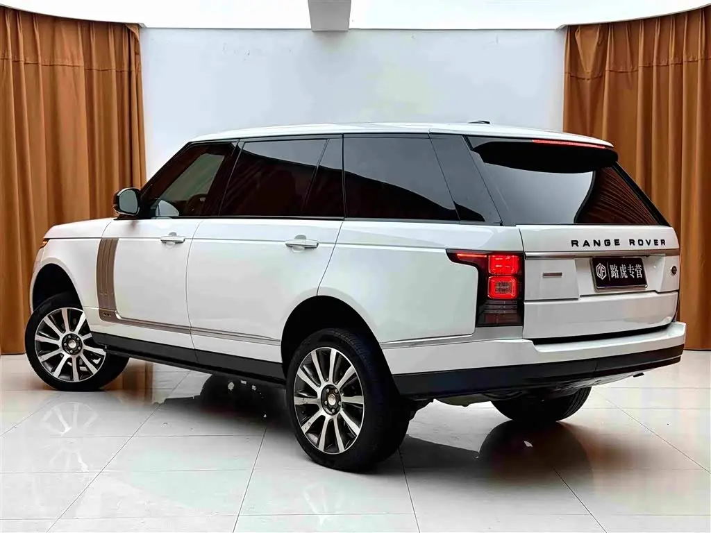 Land Rover Range Rover 2015 — Photo 6/19