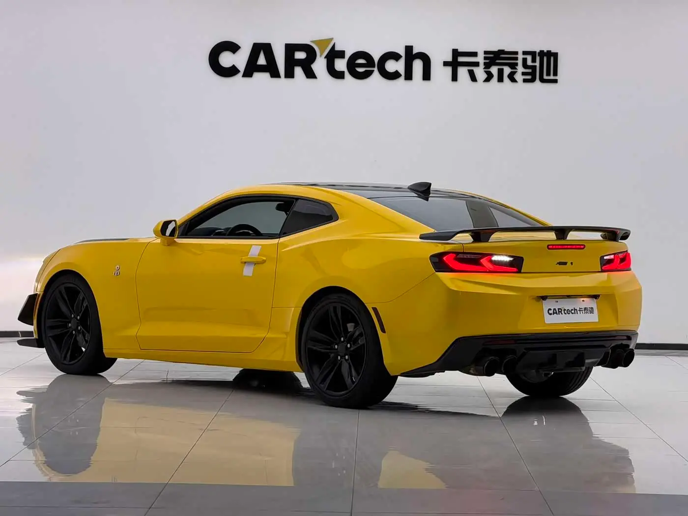 Chevrolet Camaro 2018 — Photo 11/13