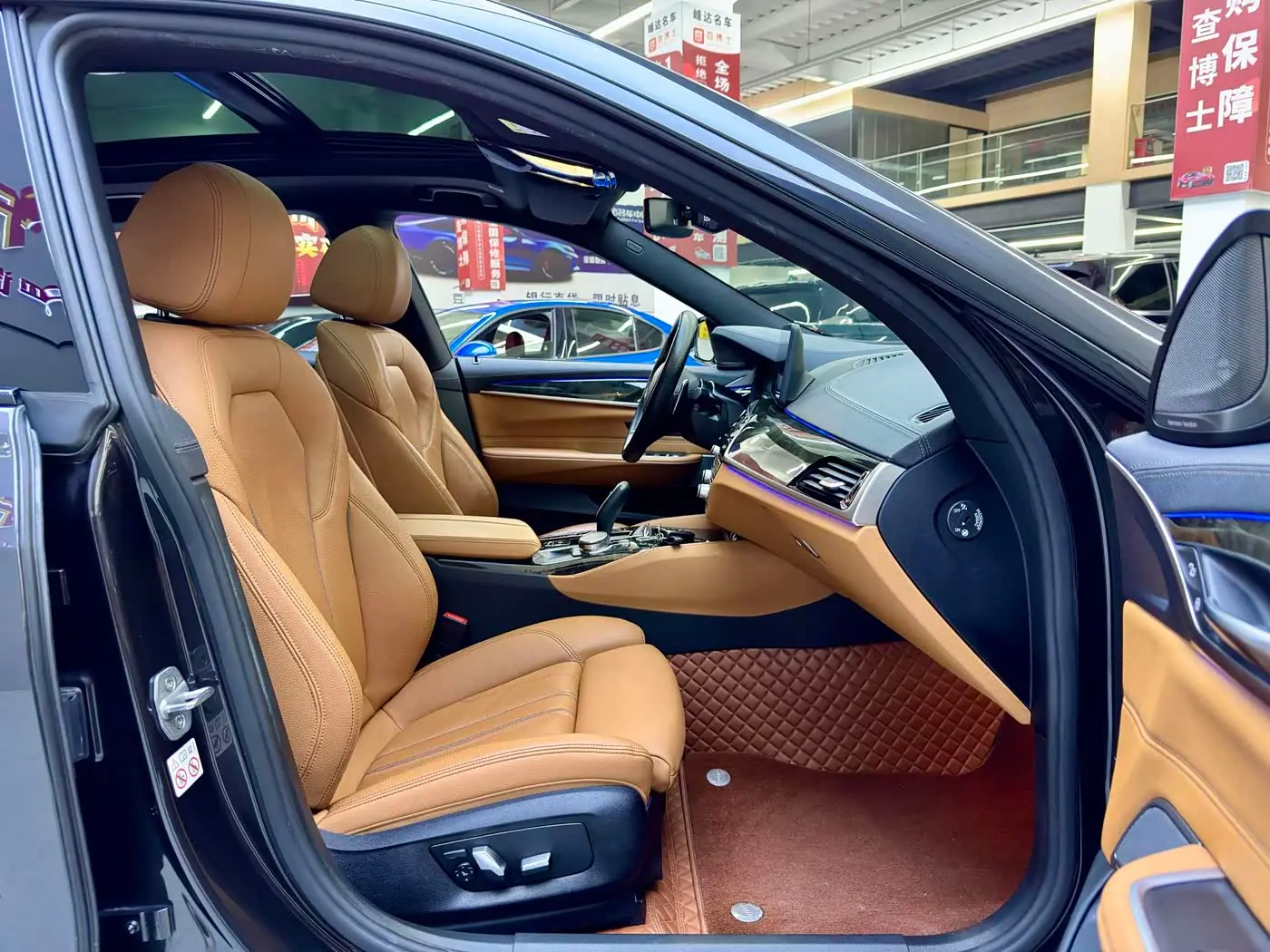 BMW 6 Series GT 2023 — Photo 7/17
