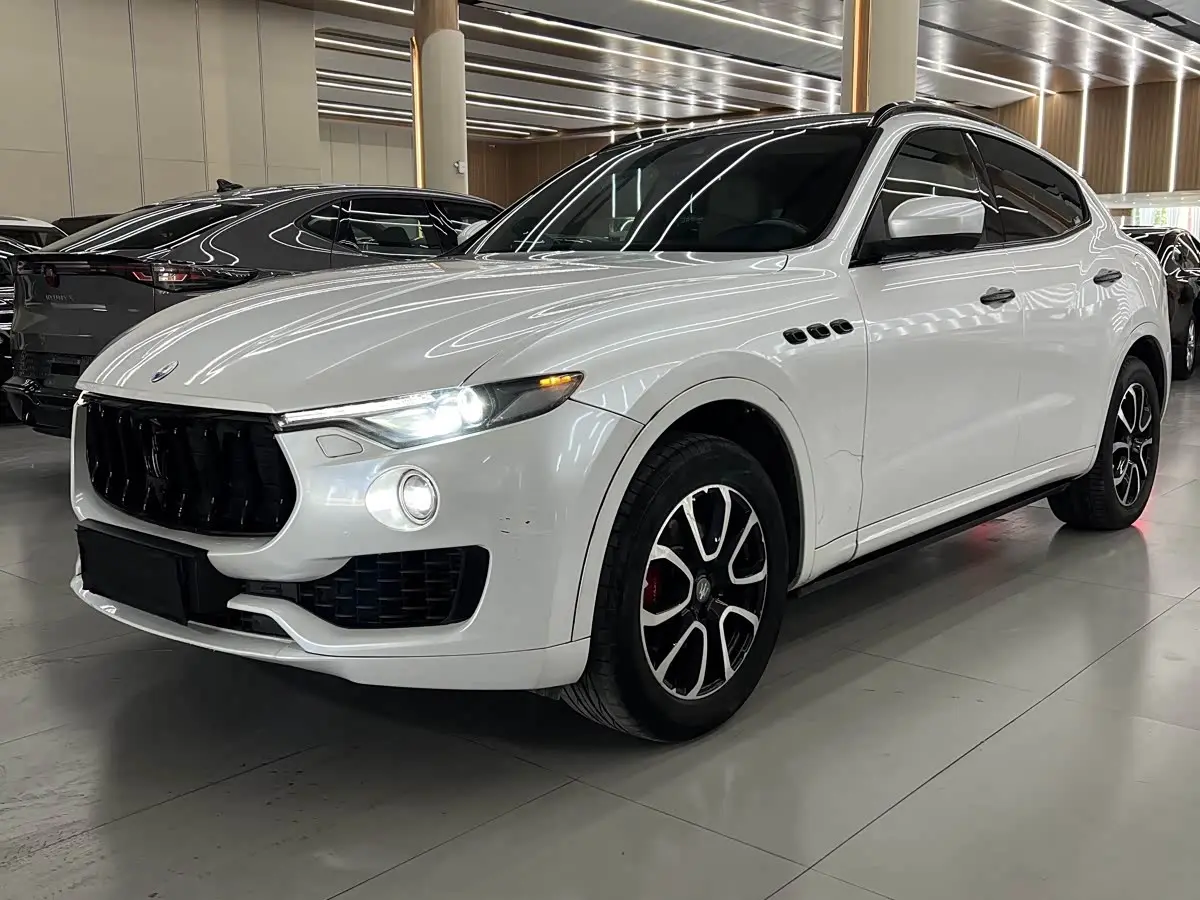Maserati Levante 2016 — Photo 1/9