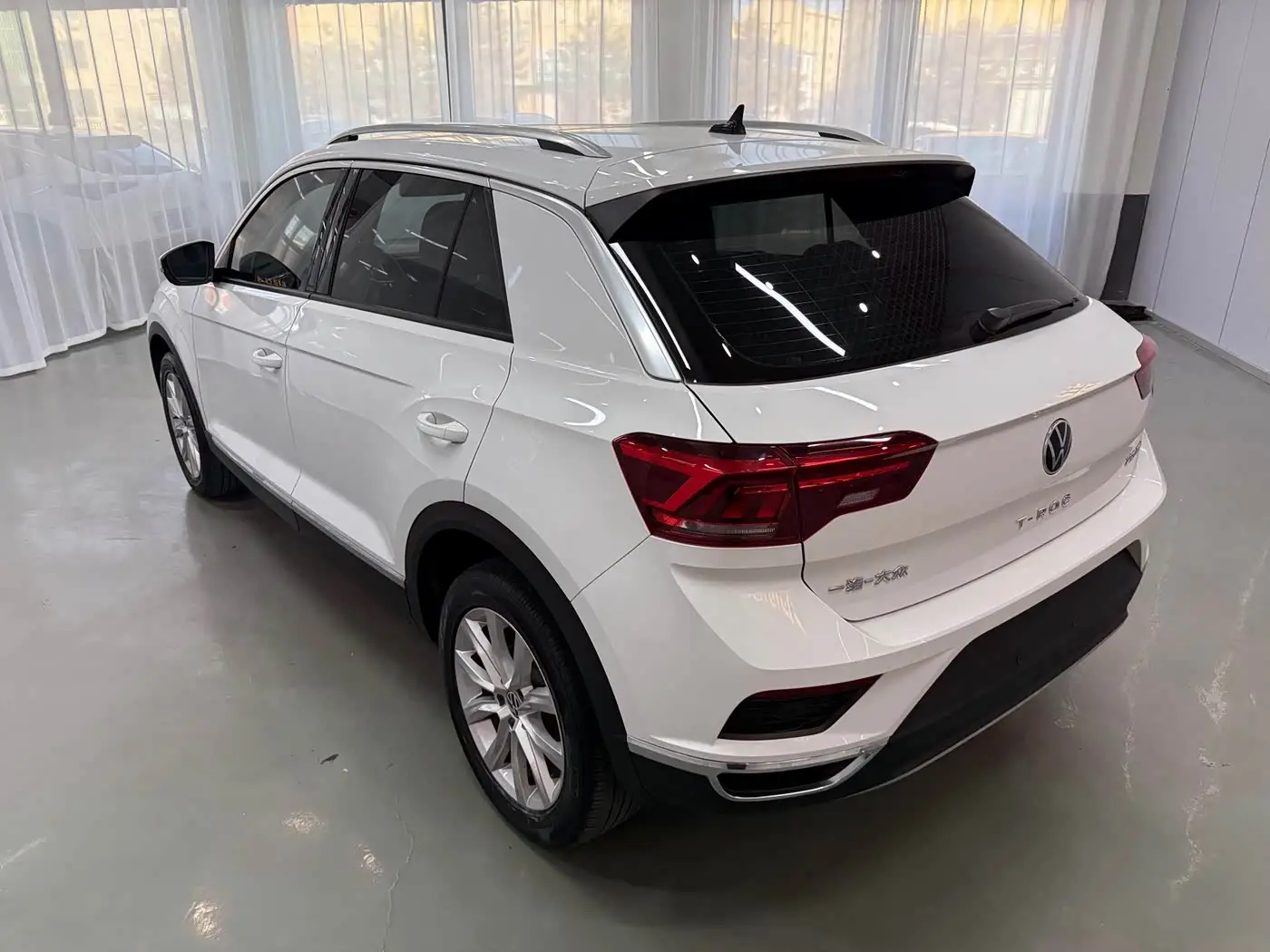 Volkswagen T-ROC 2022 — Фото 5/18