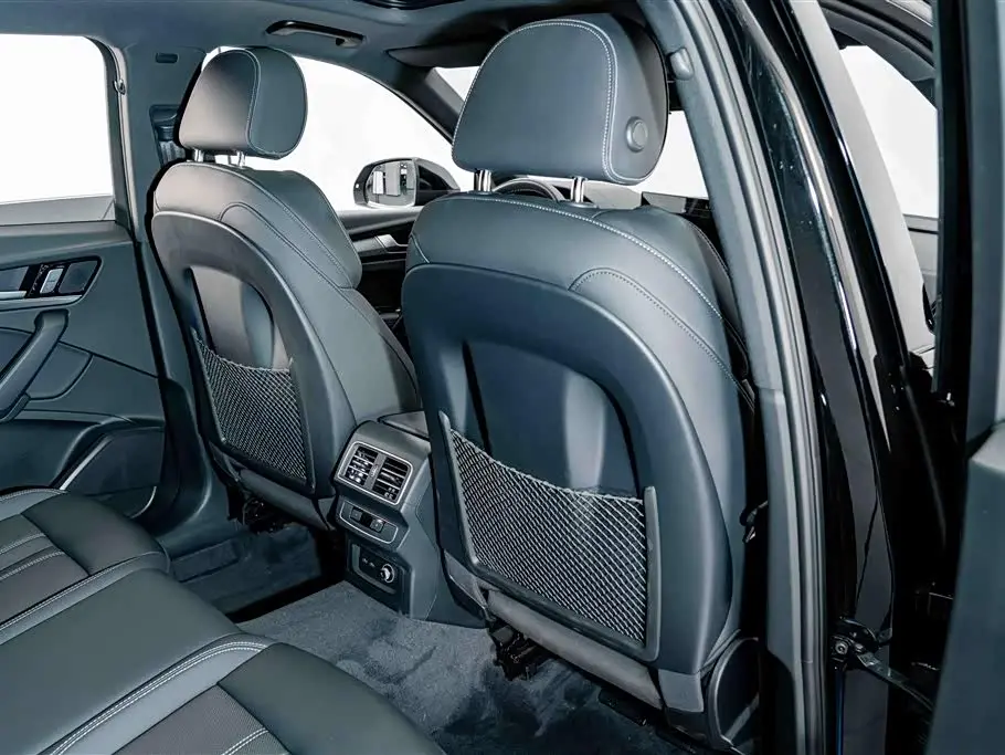 Audi Q5L 2024 — Şəkil 19/20