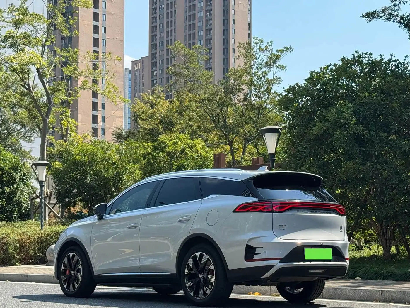 BYD Tang New Energy 2024 — Photo 11/12