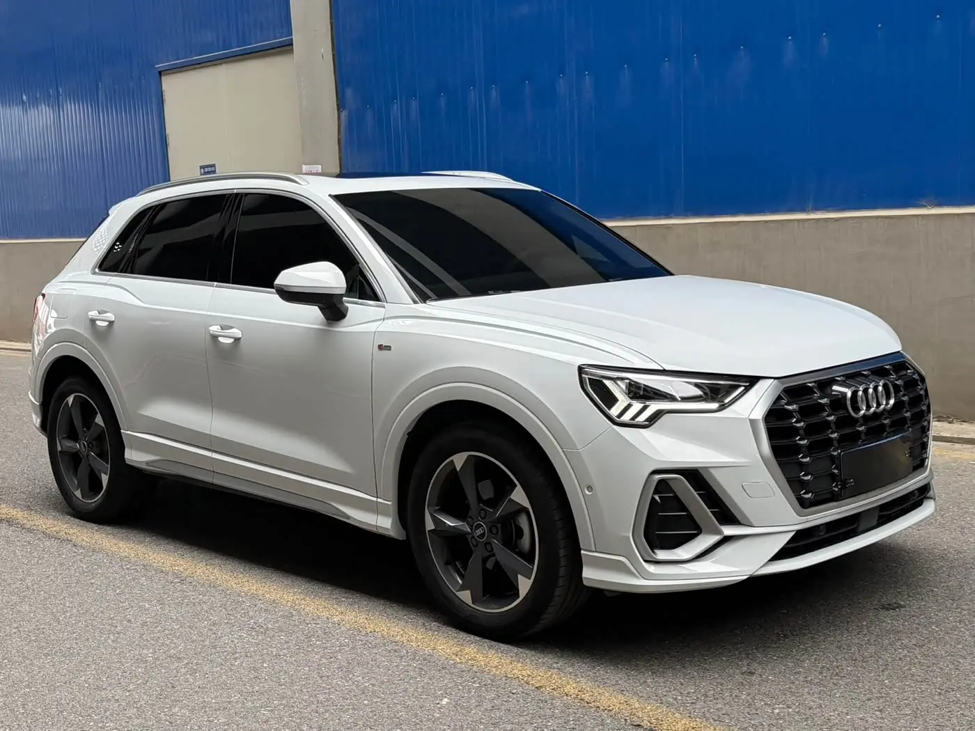 Audi Q3 2023 — Фото 3/20