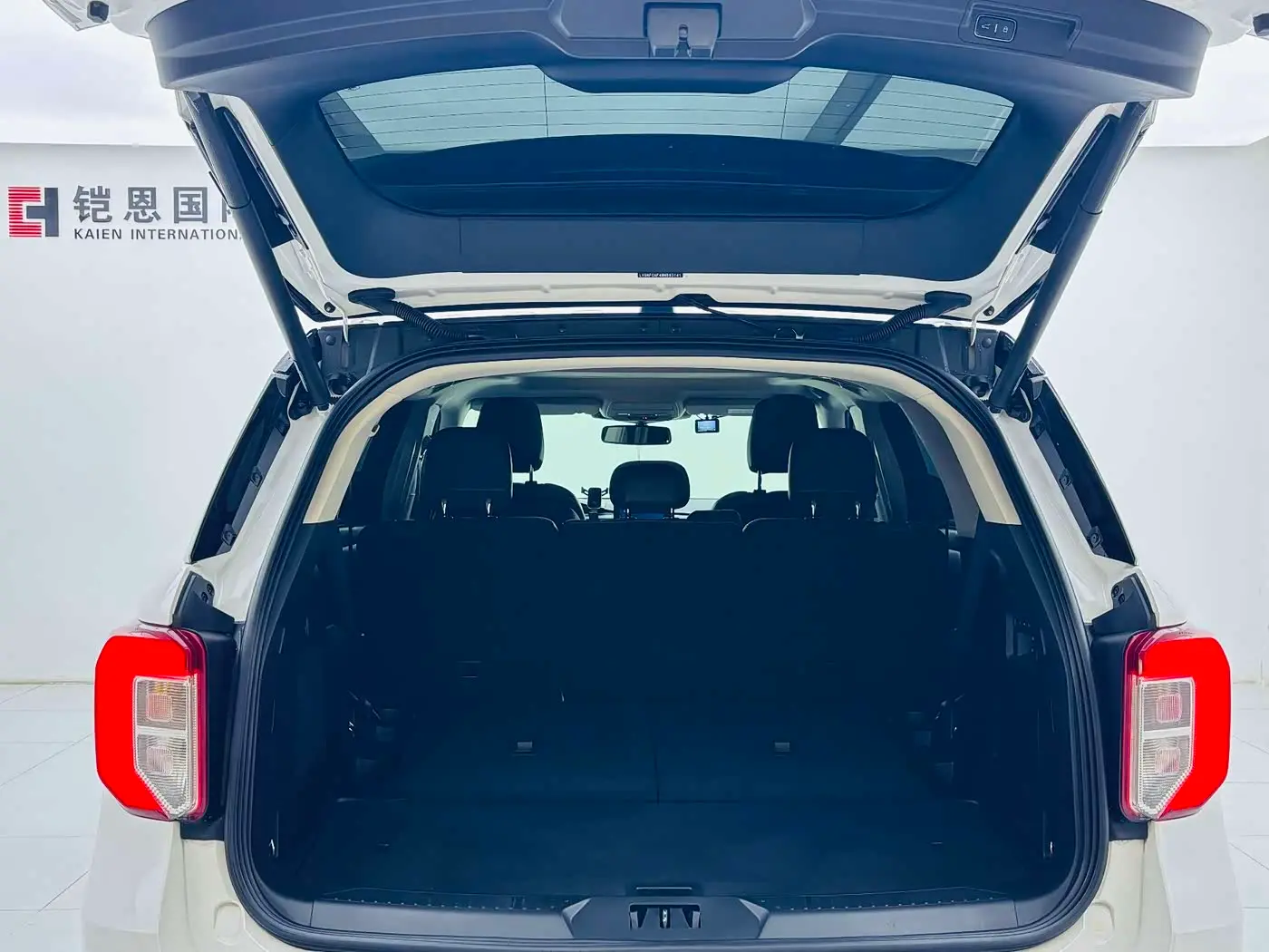 Ford Explorer 2021 — Şəkil 18/18