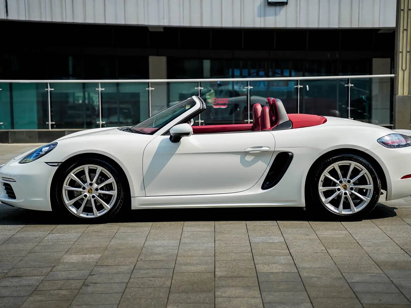 Porsche 718 2016 — Photo 15/16