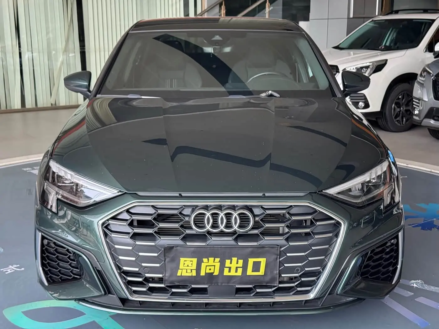 Audi A3 2022 — Photo 2/15