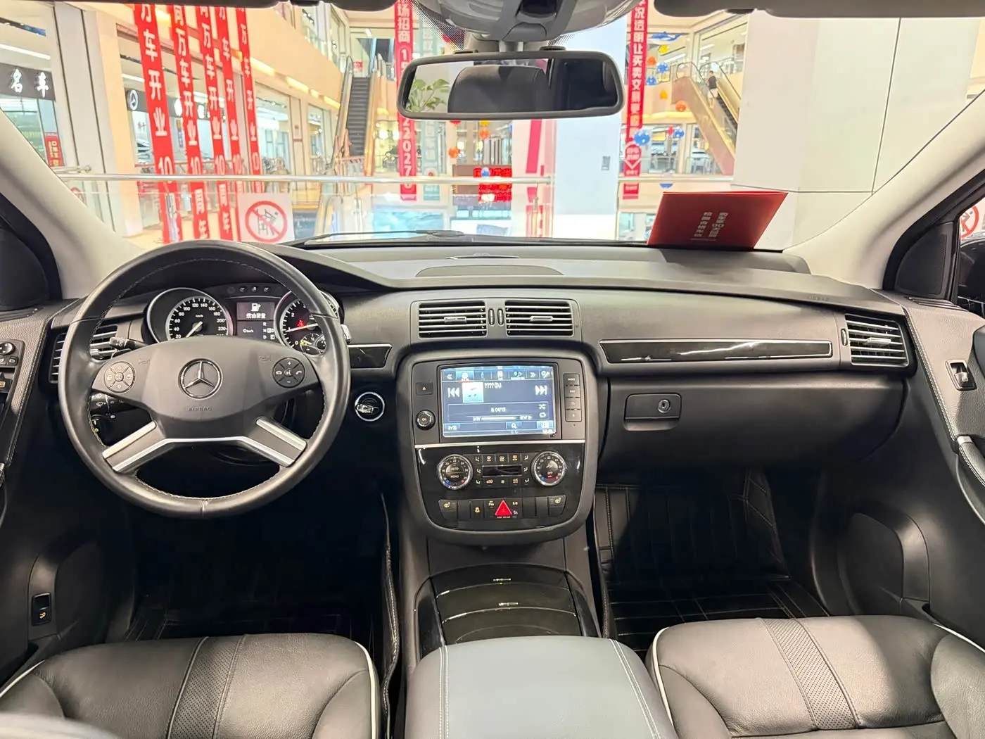 Mercedes-Benz R-Class 2017 — Фото 3/10