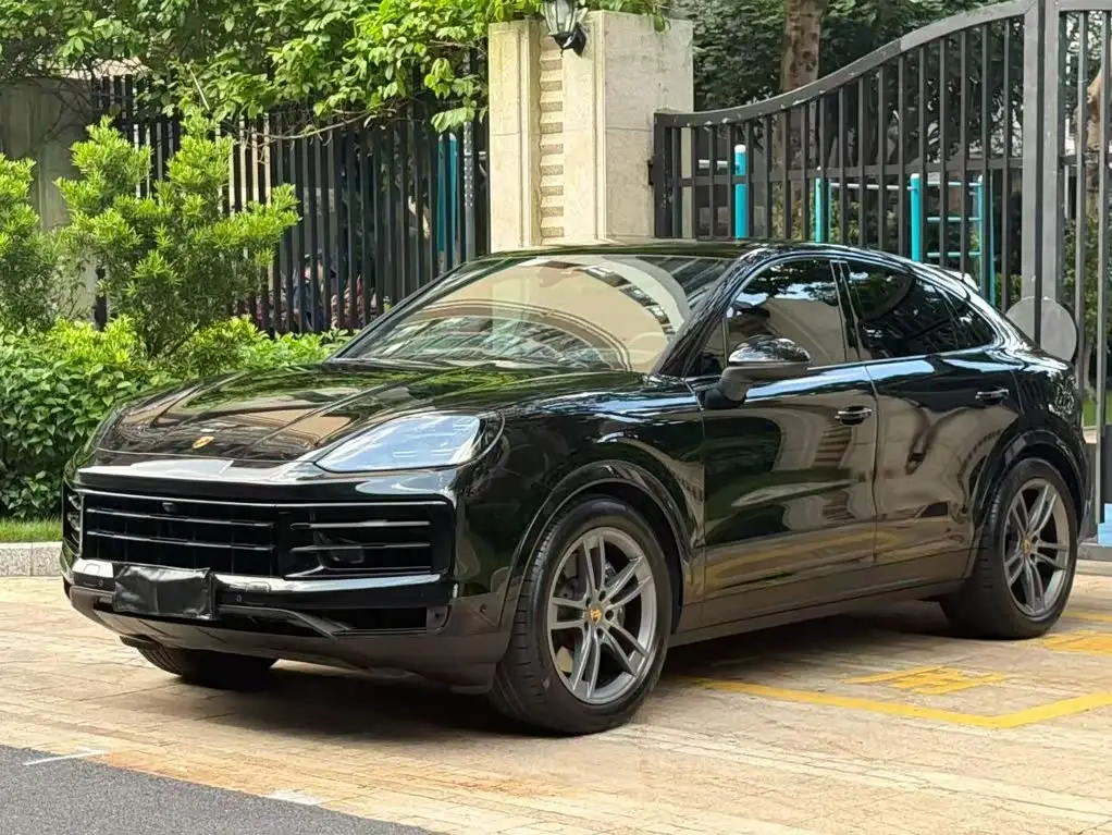 Porsche Cayenne, 2023