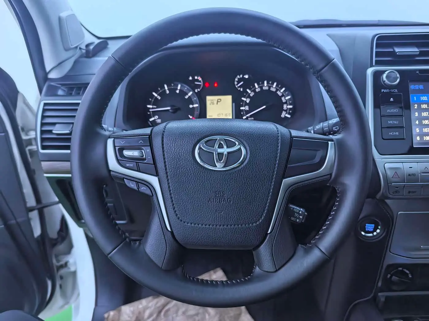 Toyota Prado 2018 — Фото 10/17