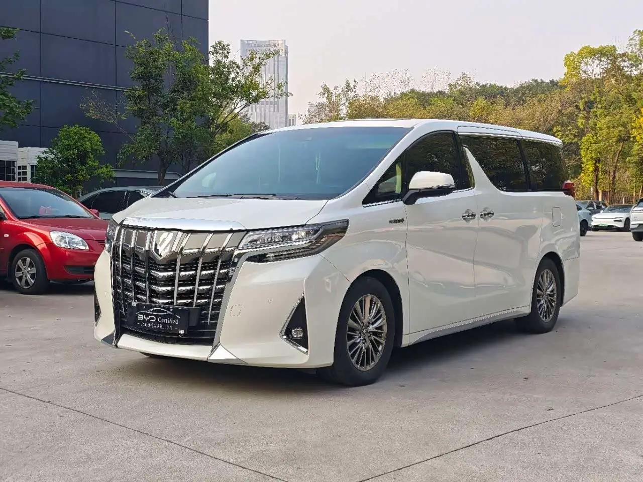 Toyota Alphard, 2022