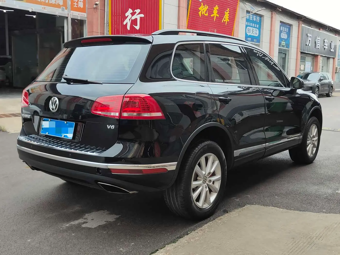 Volkswagen Touareg 2017 — Фото 5/14