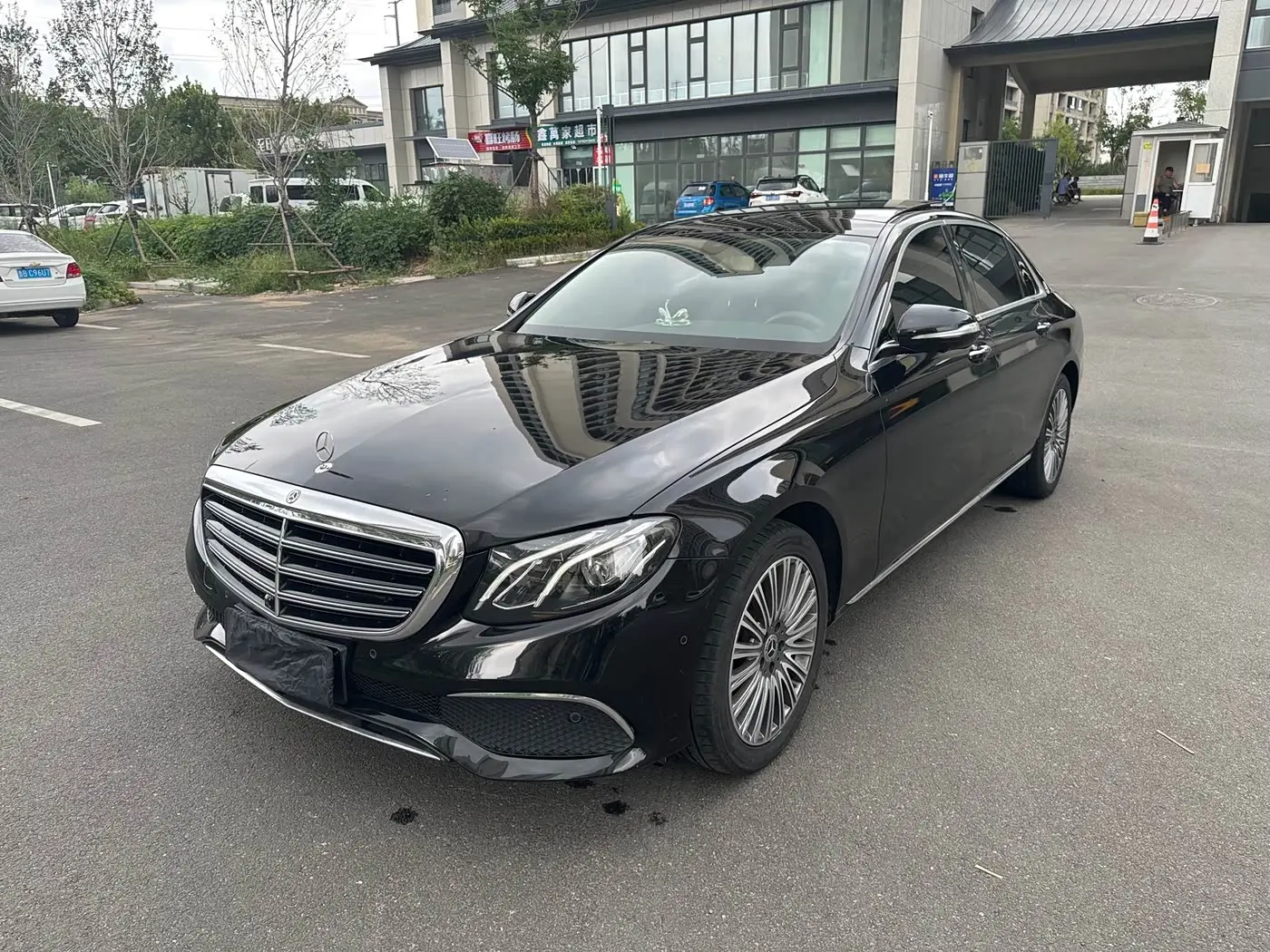 Mercedes-Benz E-Class 2020 — Фото 1/9