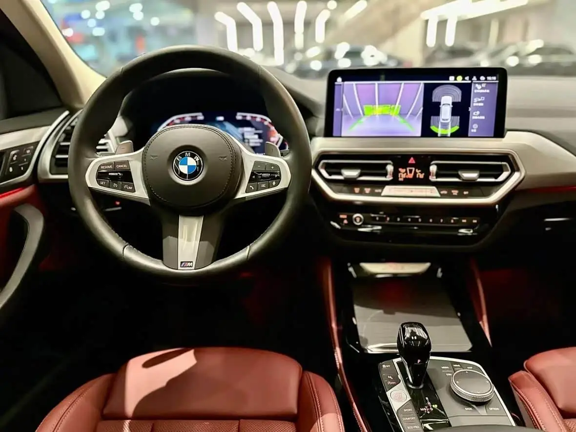 BMW X4 2022 — Photo 4/9