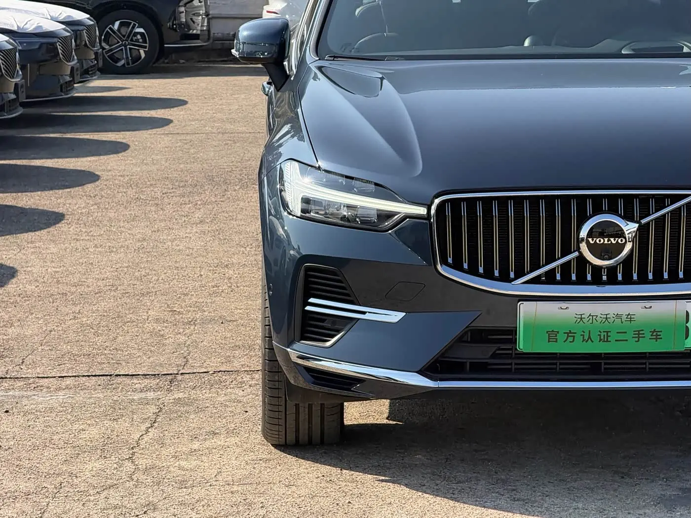 Volvo XC60 Plug-in Hybrid 2024 — Photo 4/20