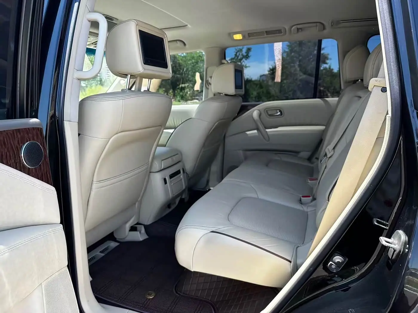 Nissan Patrol 2015 — Photo 5/10