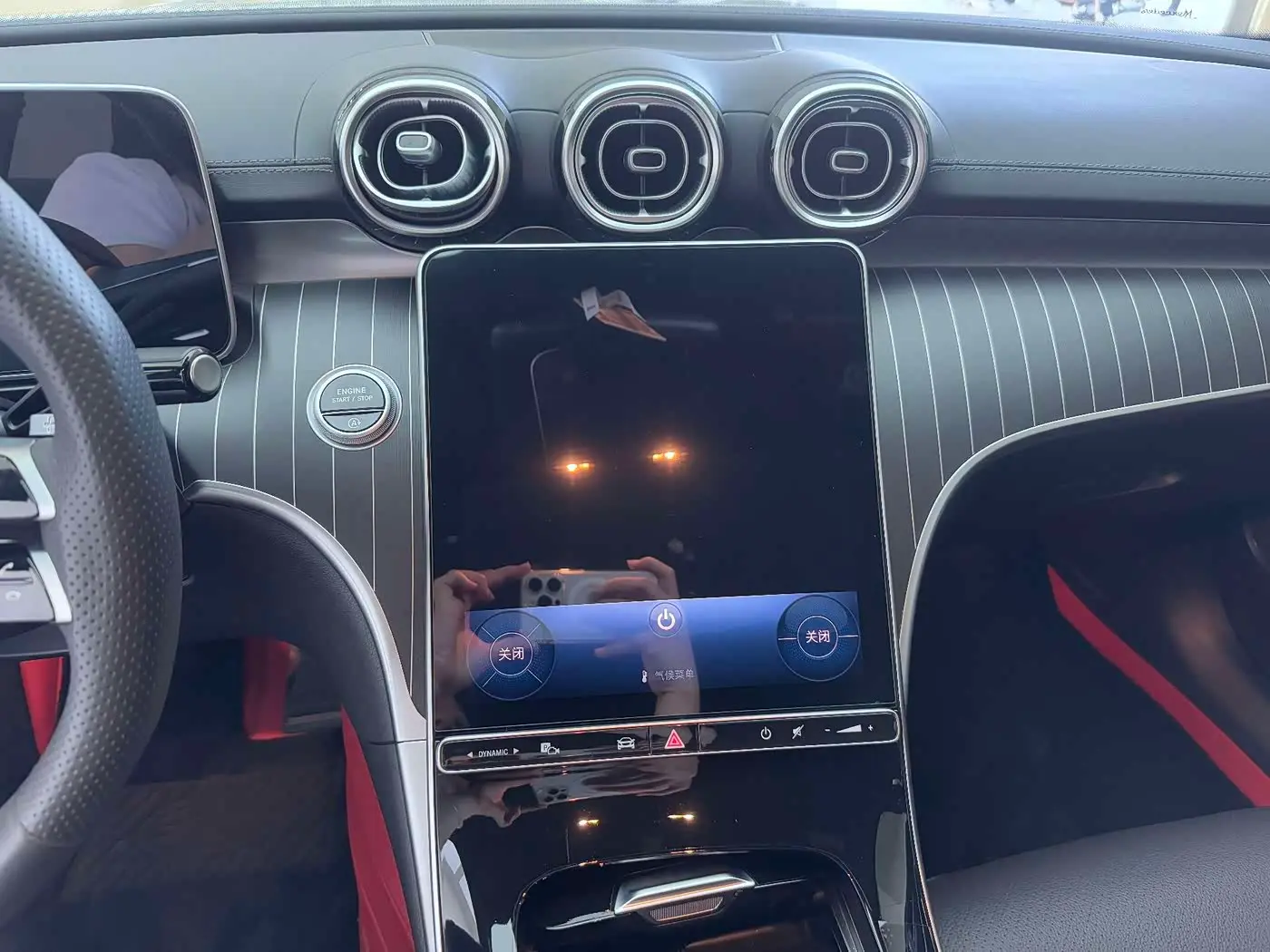 Mercedes-Benz C-Class 2024 — Photo 6/14