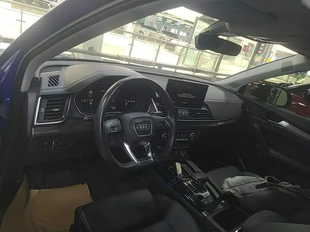 Audi Q5L 2021 — Фото 10/20