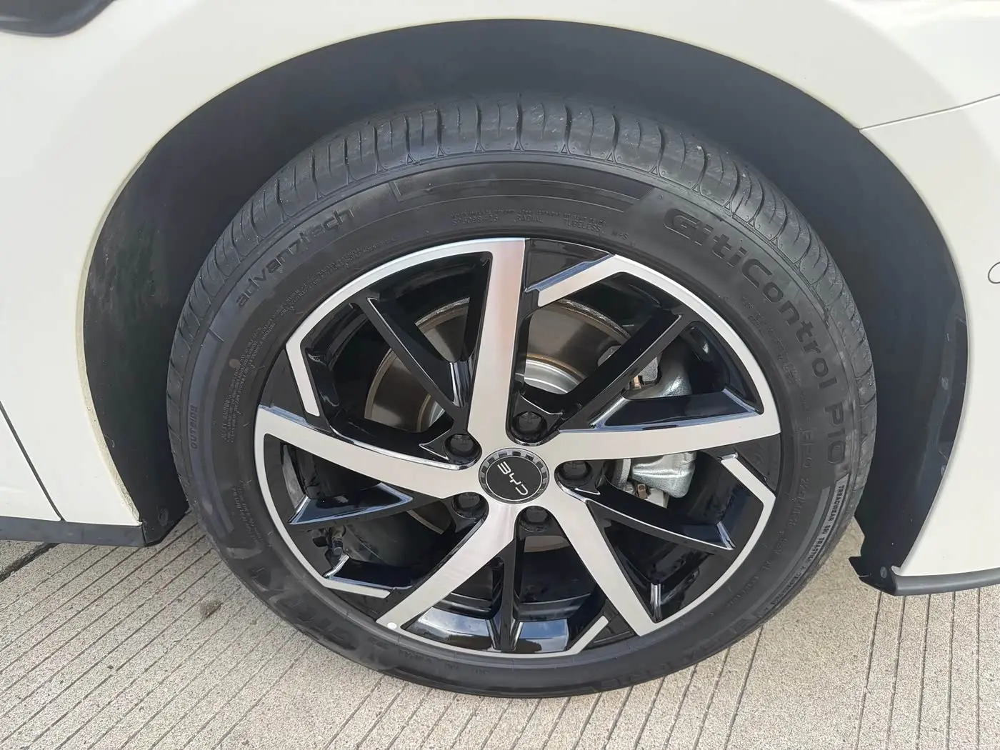 BYD Seal 07 DM-i 2025 — Фото 10/20