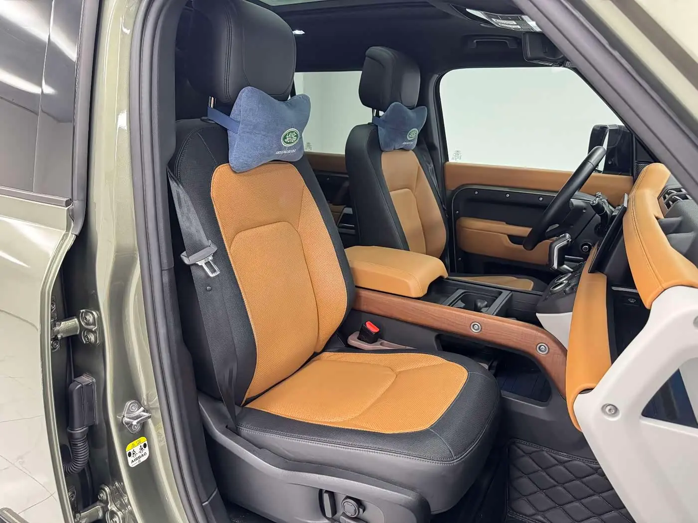 Land Rover Defender 2024 — ფოტო 16/20