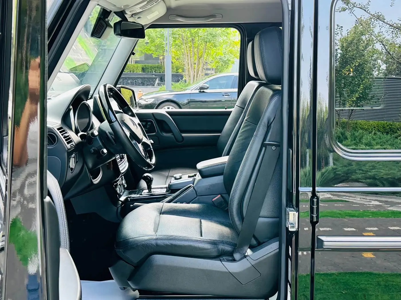 Mercedes-Benz G-Class 2015 — Фото 12/20