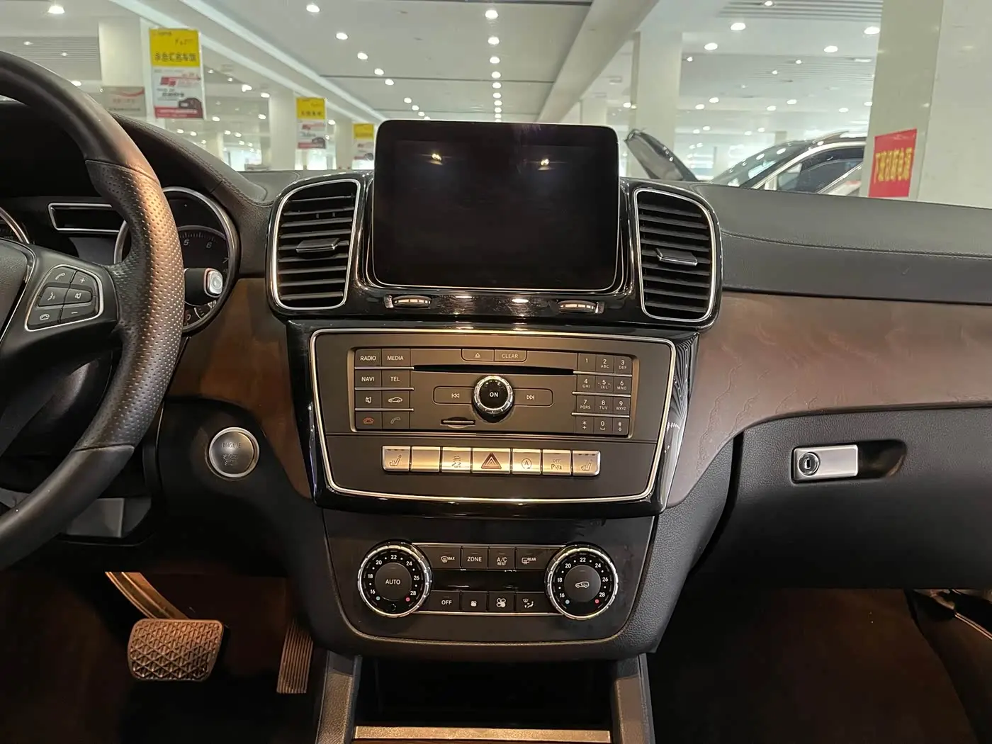 Mercedes-Benz GLE Coupe 2016 — Photo 10/13
