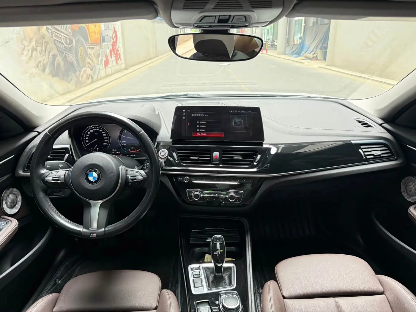 BMW 1 Series 2023 — Photo 8/20