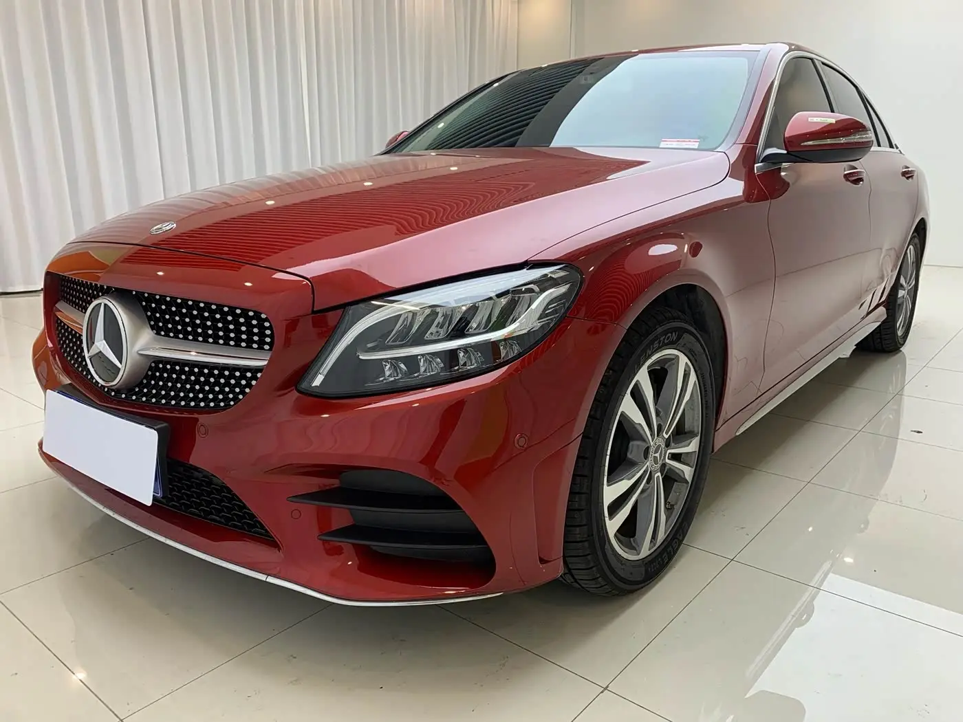 Mercedes-Benz C-Class 2020 — Photo 1/16
