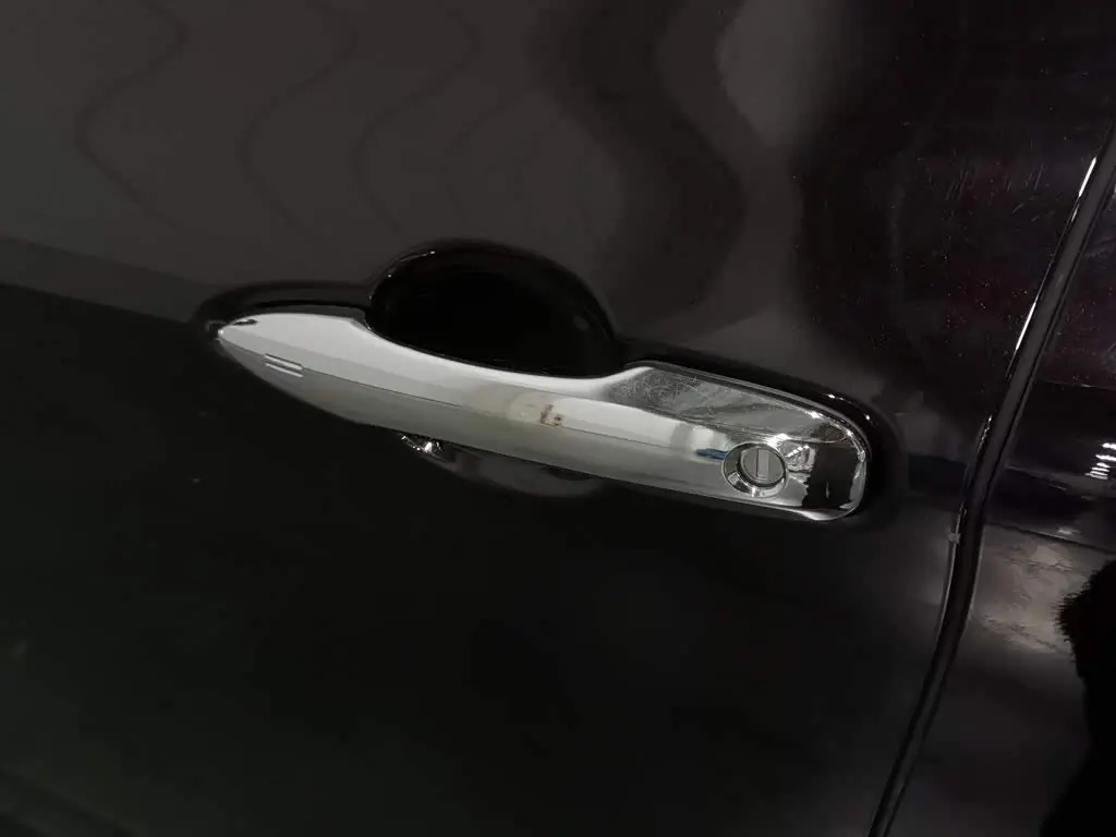 Toyota Avalon 2020 — Photo 18/20