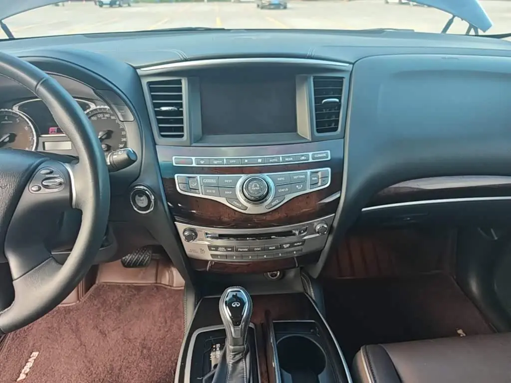 Infiniti QX60 2017 — Фото 13/20