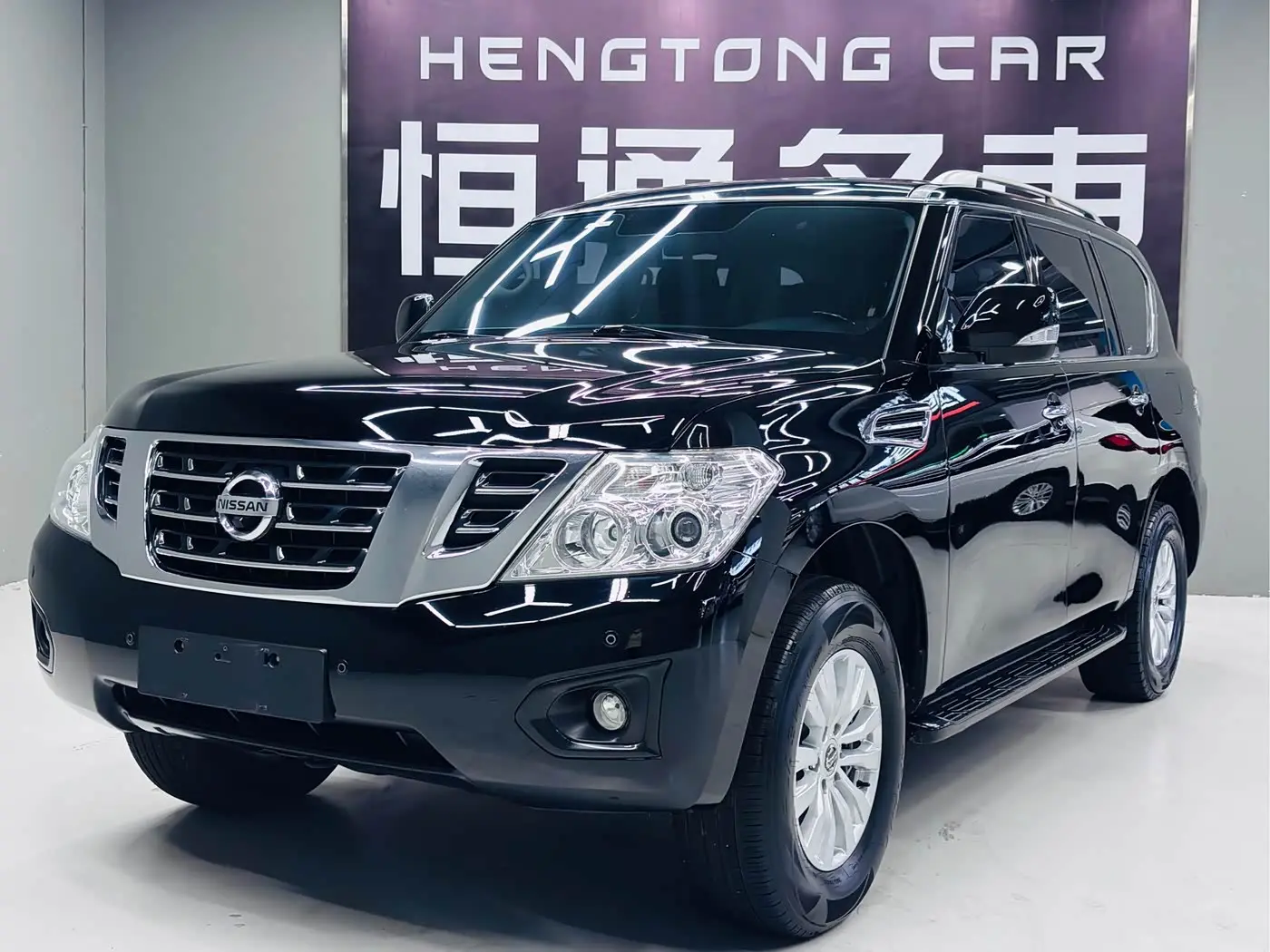 Nissan Patrol 2018 — Photo 1/20