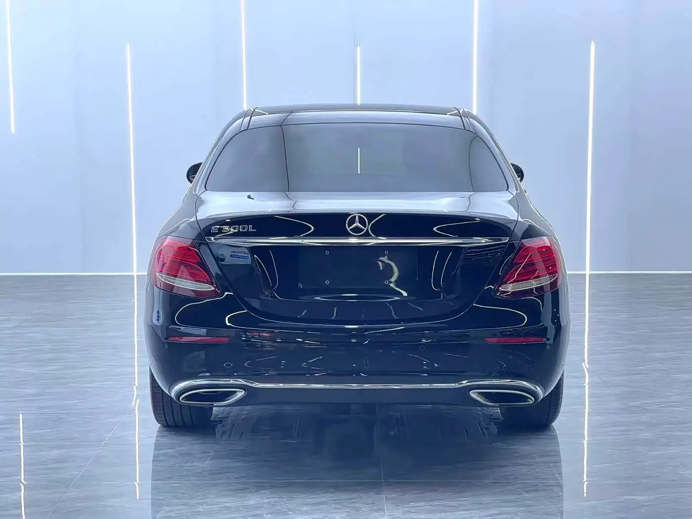 Mercedes-Benz E-Class 2019 — Photo 14/15