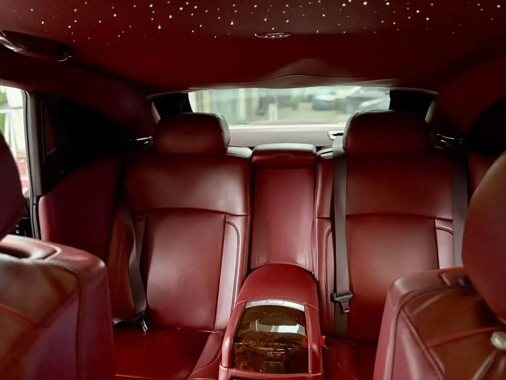 Rolls-Royce Ghost 2011 — Фото 16/18