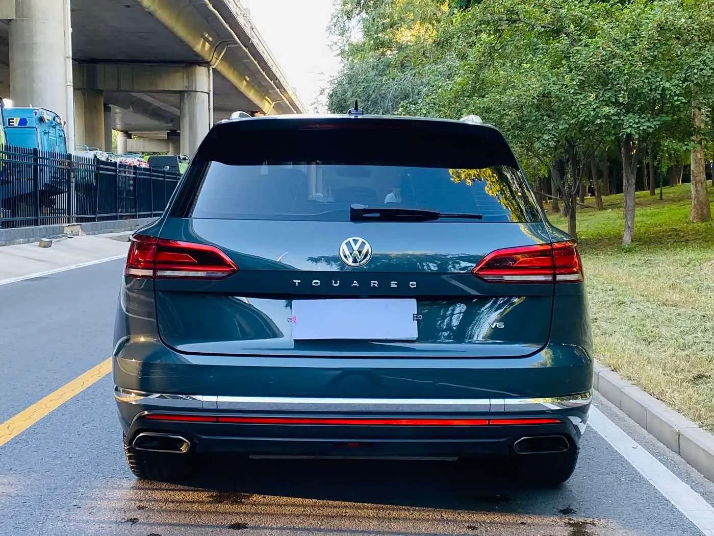 Volkswagen Touareg 2019 — Фото 16/17