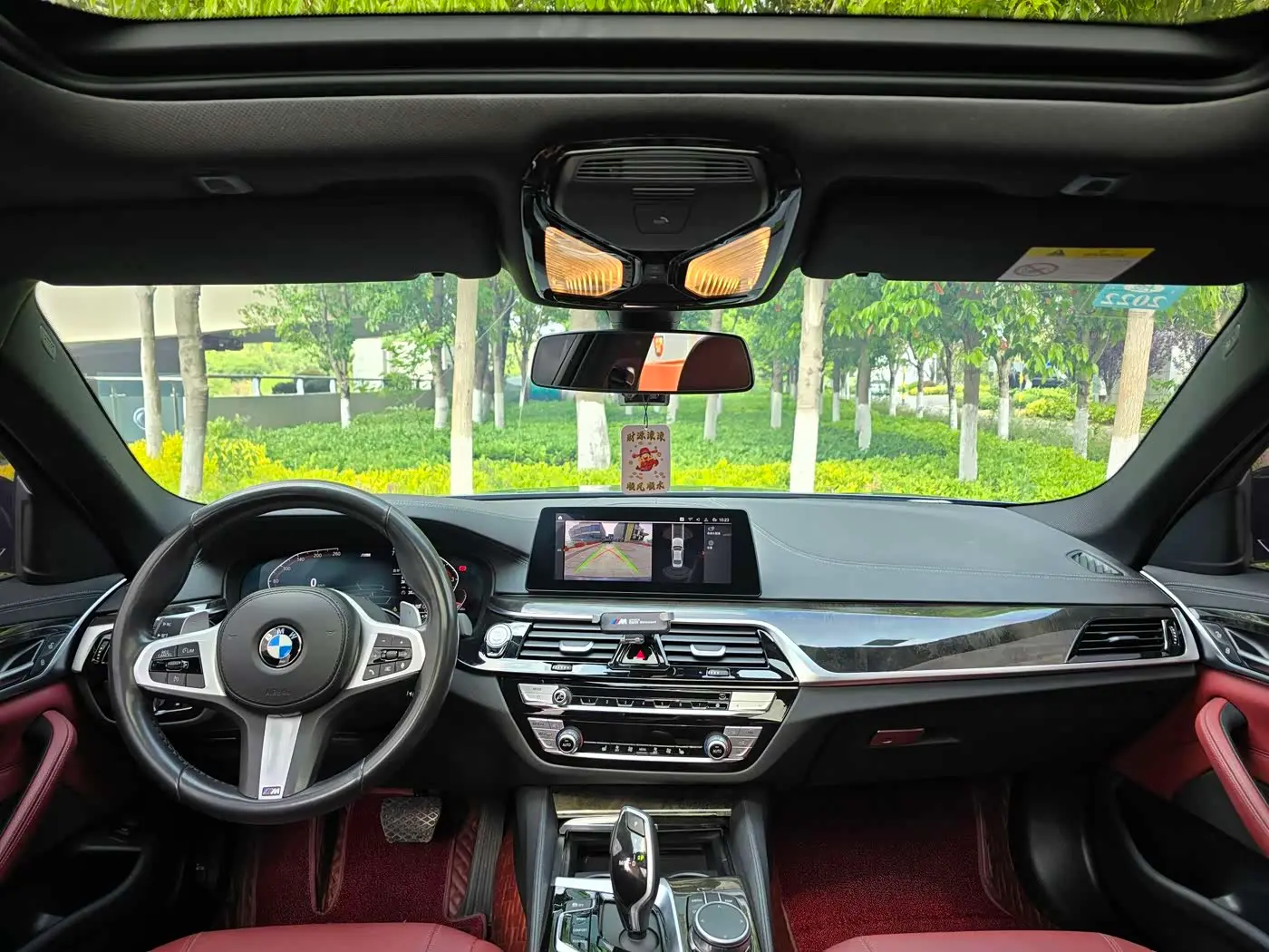 BMW 5 Series 2020 — Photo 18/20