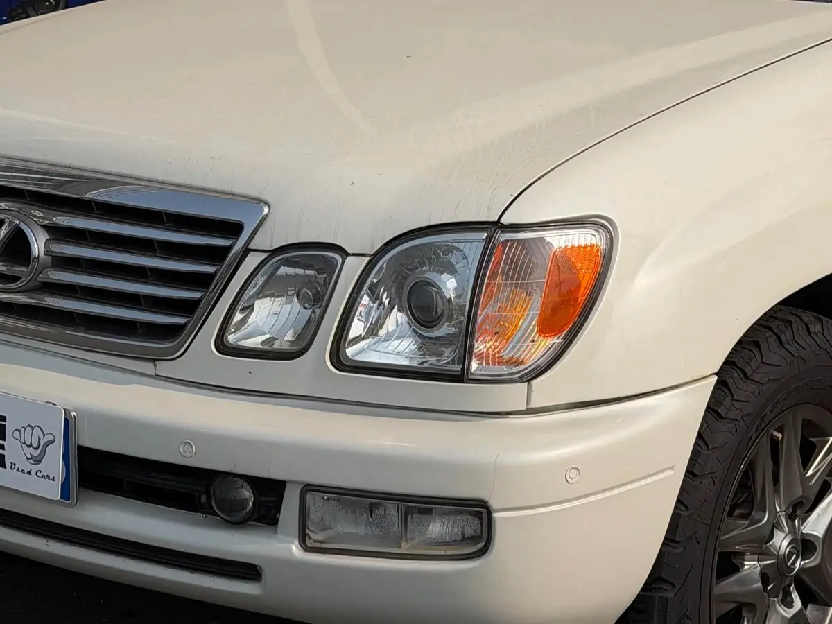 Lexus LX 2008 — Photo 3/14