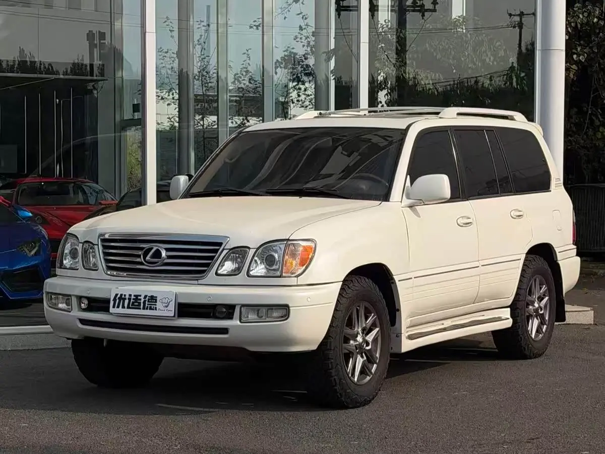 Lexus LX 2008 — Photo 1/14