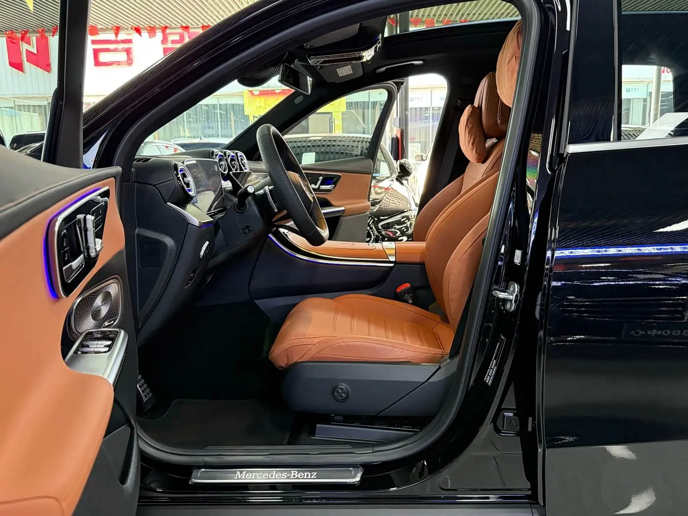 Mercedes-Benz GLC 2024 — Photo 7/13