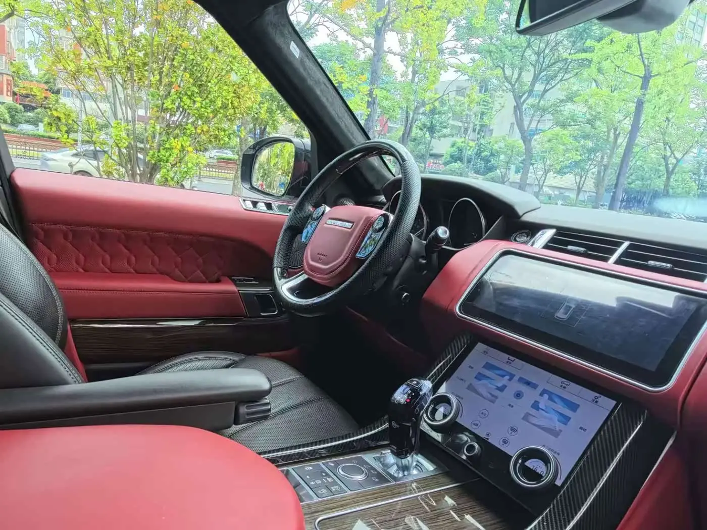 Land Rover Range Rover Sport 2017 — Photo 10/16