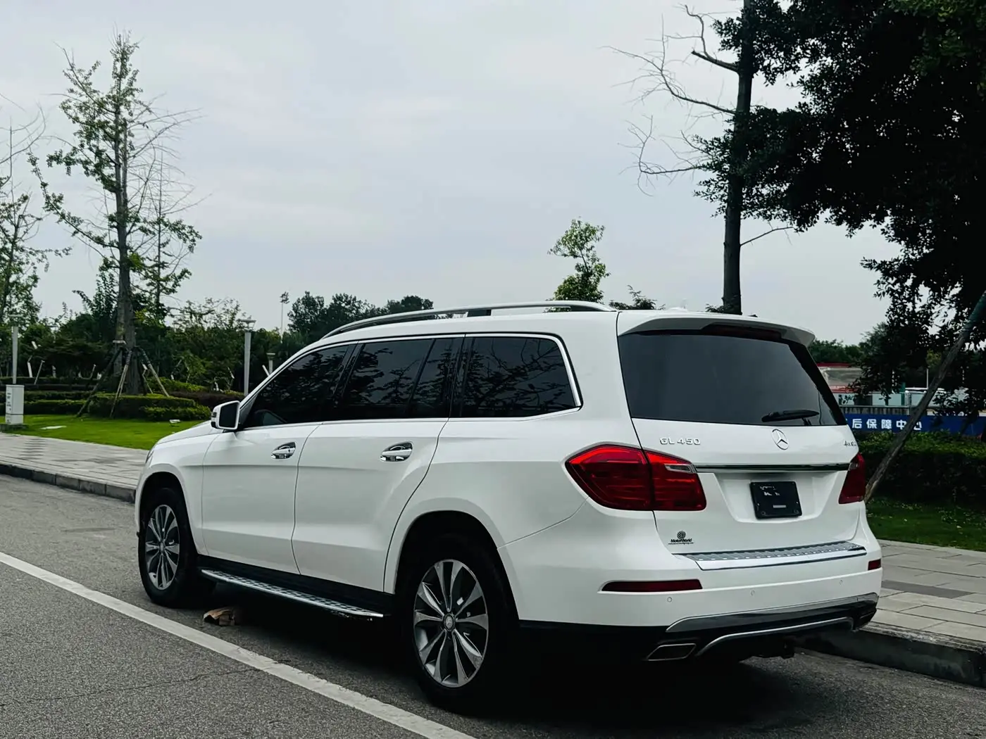 Mercedes-Benz GL-Class 2015 — Photo 11/13