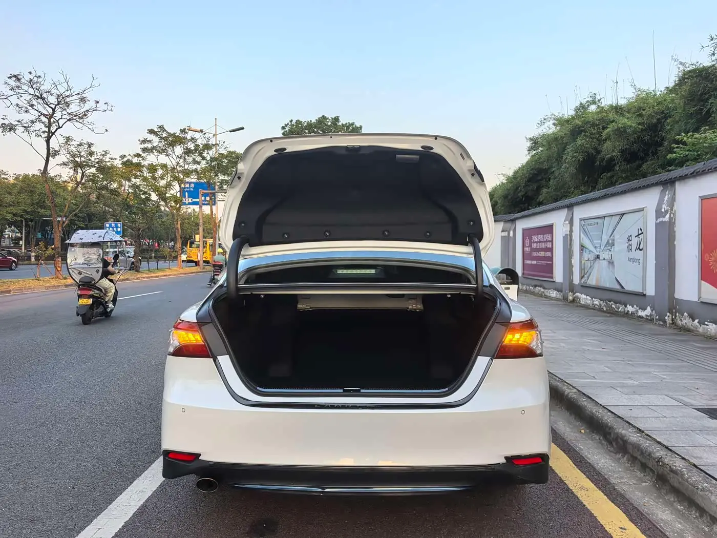 Toyota Camry 2022 — Photo 20/20