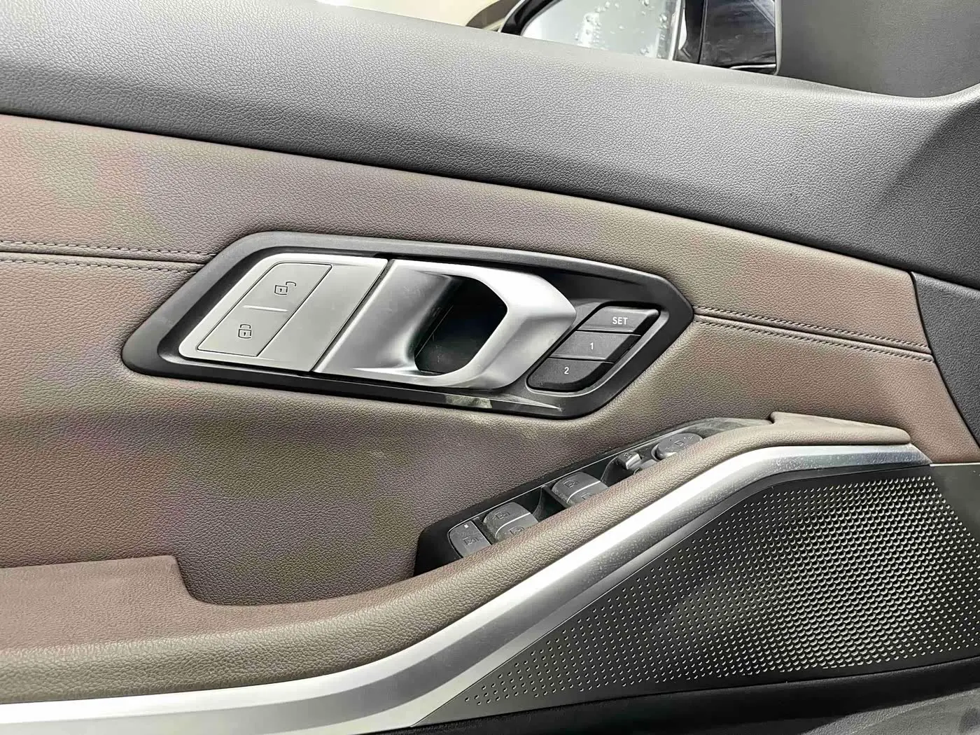 BMW 3 Series 2021 — Photo 16/16