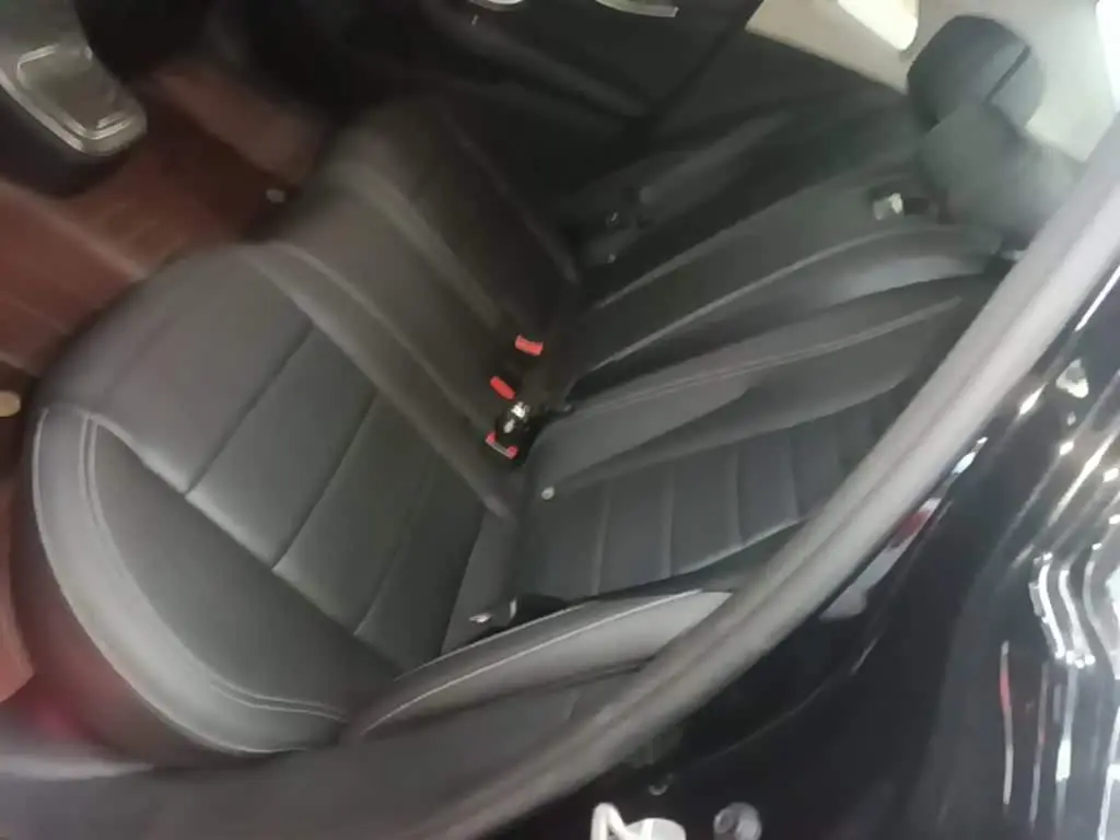 Mercedes-Benz E-Class 2021 — Photo 13/20
