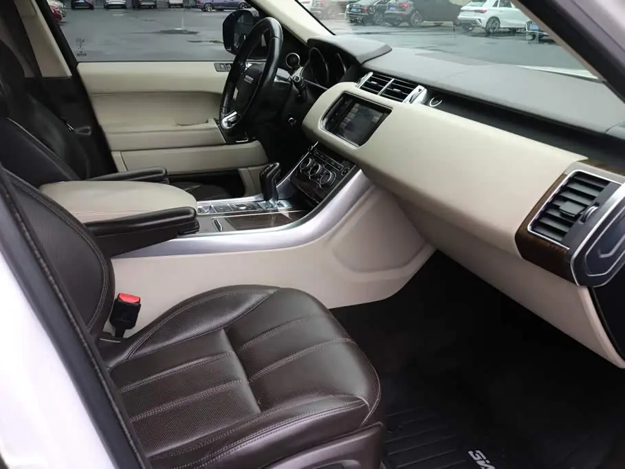 Land Rover Range Rover Sport 2015 — Фото 13/18