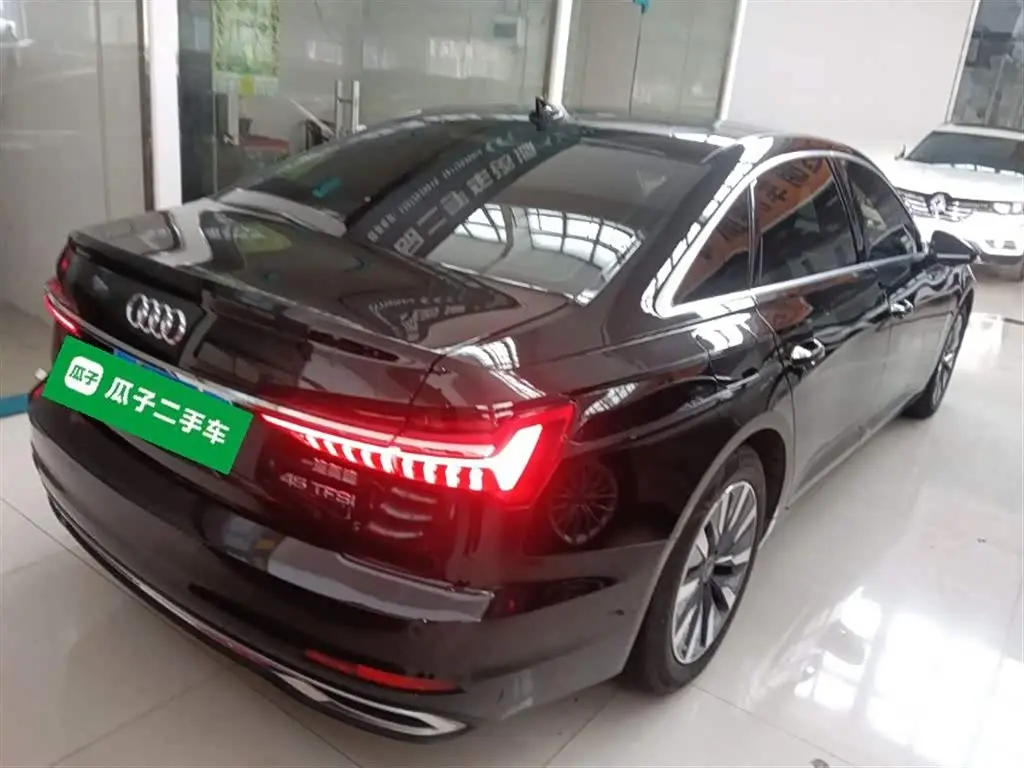 Audi A6L 2023 — Photo 5/20