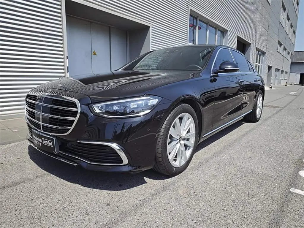 Mercedes-Benz S-Class 2025 — Фото 1/9