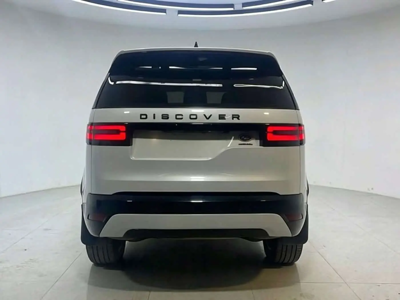 Land Rover Discovery 2018 — Şəkil 5/20