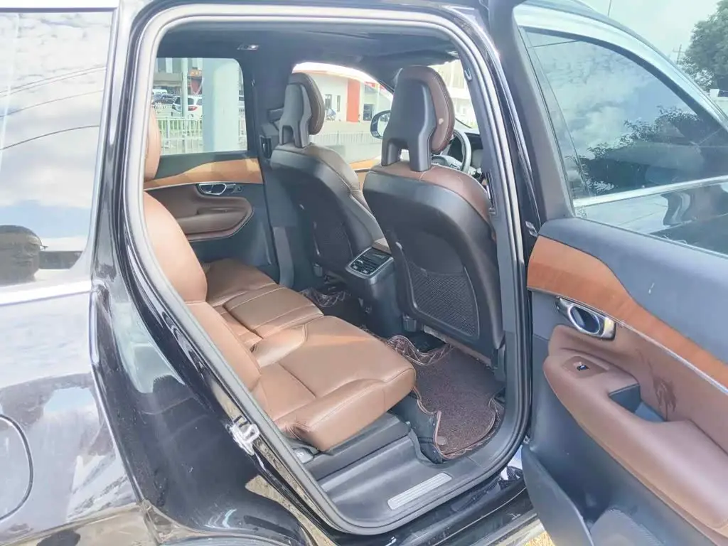 Volvo XC90 2020 — Photo 11/14