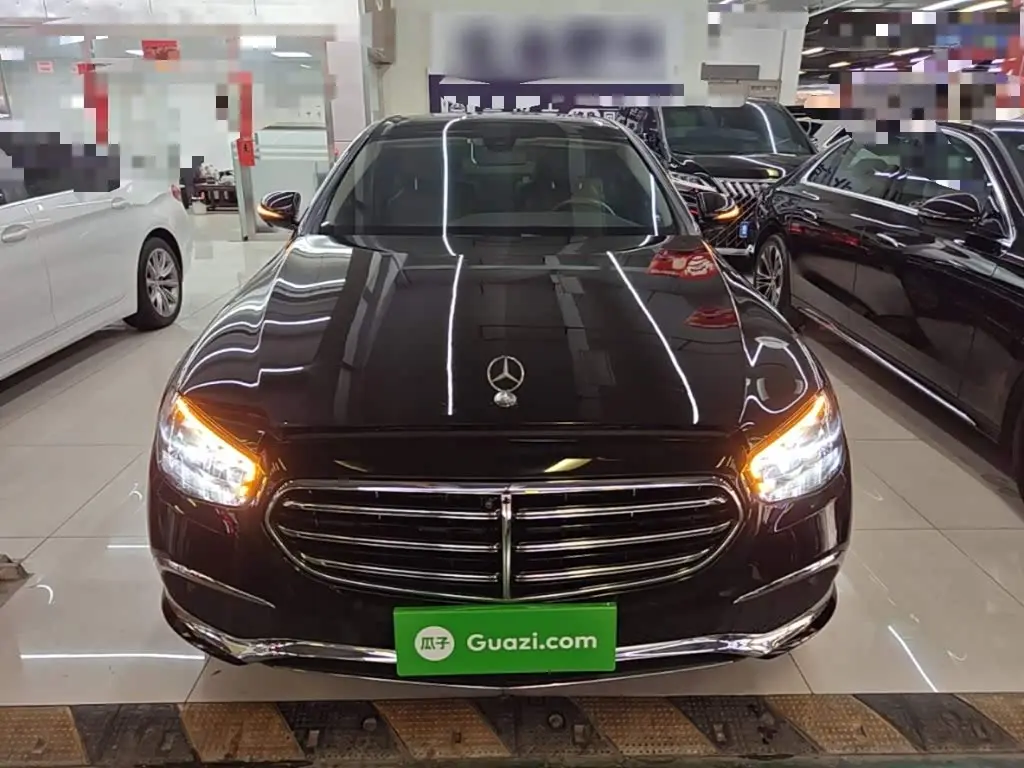 Mercedes-Benz E-Class 2021 — Photo 2/19